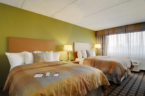 Hotel Holiday Hillside